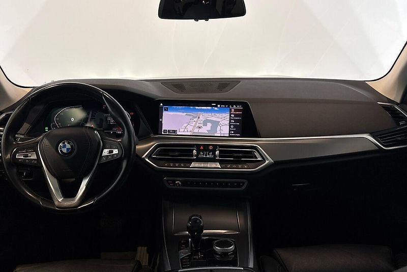 BMW X5 xDrive30d - fotka 7 z 12