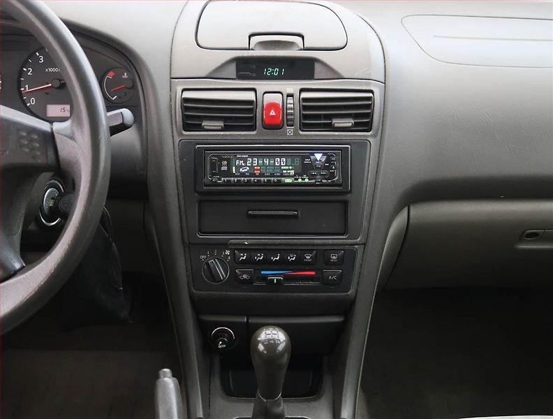 Nissan Maxima (2001) 2.0, Serv.kniha, nová STK - fotka 12 z 16