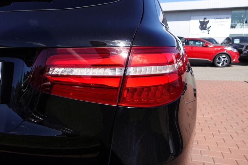 Mercedes-Benz GLC 220 d 4Matic 125 kW - fotka 30 z 31