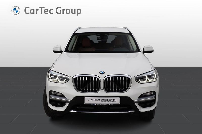 BMW X3 xDrive20d - fotka 2 z 17