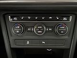 Volkswagen Touran 1,2   TSI 81kW,2.MAJ,SERVISKA - náhled 16