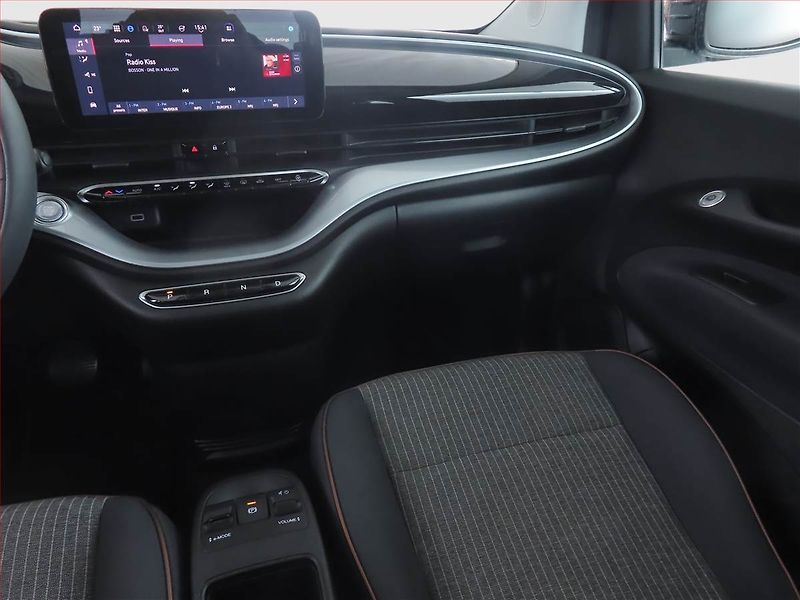 Fiat 500e (2022) 42 kWh, SoH 93%, Automat - fotka 8 z 18
