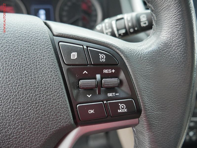 Hyundai Tucson (2015) 1.7 CRDi, ČR, AC, výhřev sed. - fotka 19 z 23