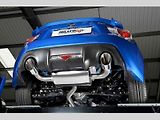 Výfukový systém Subaru BRZ s jedním tlumičem a dvojicí koncovek.