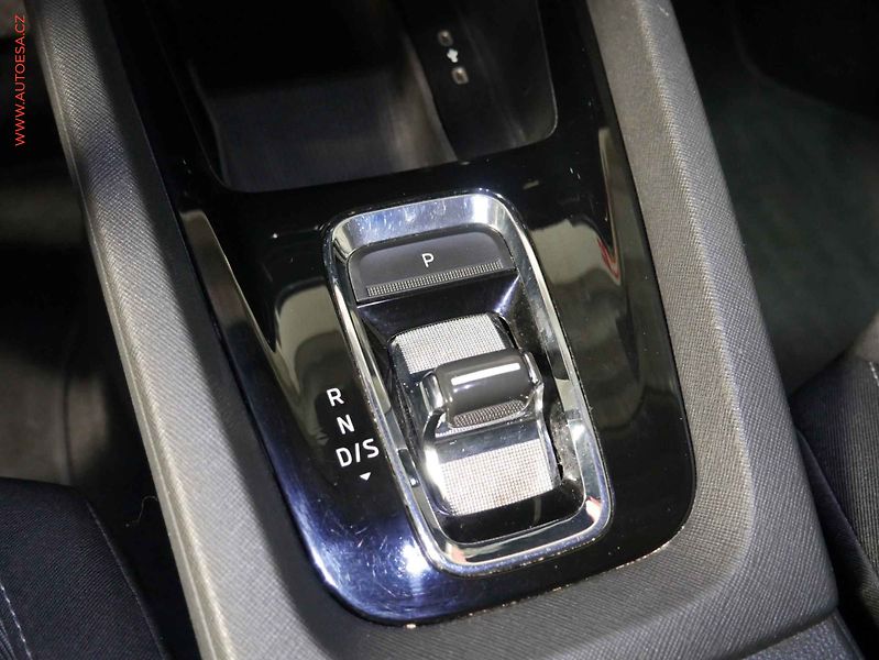 Škoda Octavia (2020) 2.0 TDI, DSG, navi, LED - fotka 18 z 21