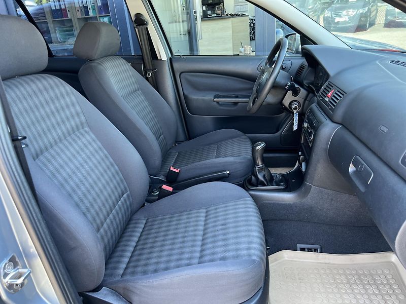 Škoda Octavia 1.9TDi 81kw ALU KLIMA - fotka 25 z 34