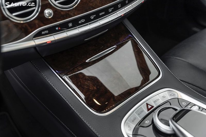 Mercedes-Benz Třídy S 560 4M,Facelift,Folie,Panorama - fotka 28 z 36