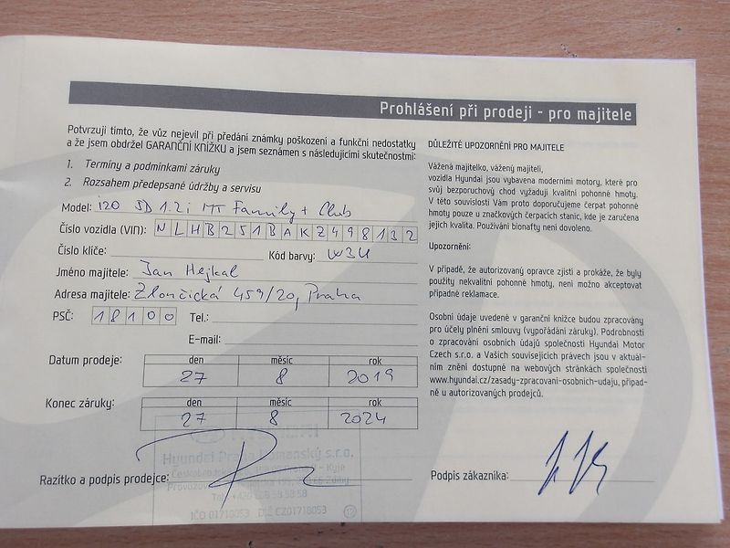 Hyundai i20 1,2i 1.MAJ.! NAJ.62000 km !!! - fotka 27 z 29