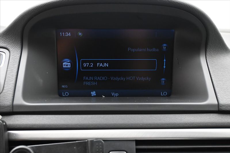 Volvo V70 2,0 120kW D4 Manuál Tažné - fotka 19 z 29