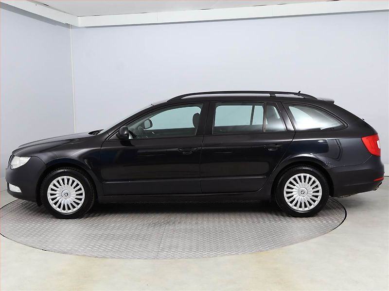Škoda Superb (2011) 1.4 TSI - fotka 3 z 14
