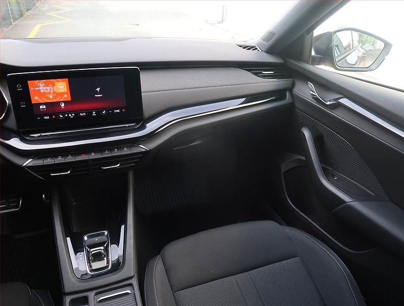 Škoda Octavia (2023) 2.0 TDI - fotka 8 z 26