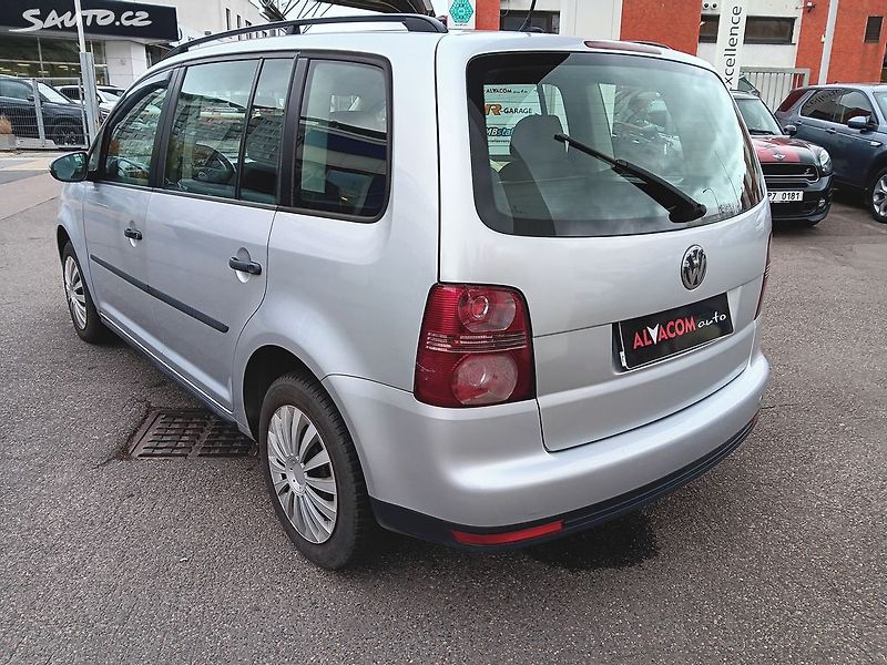 Volkswagen Touran 1.9 TDI 77kW - fotka 8 z 23