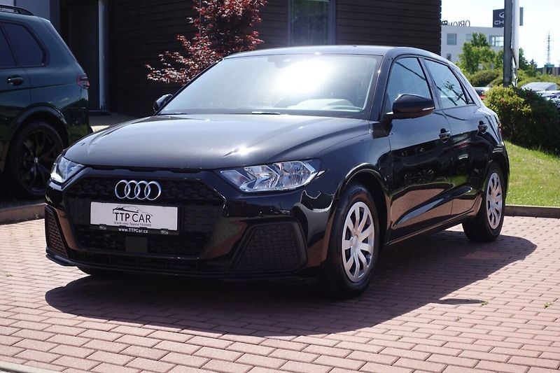 Audi A1 1,0TFSi 70kW S-line - fotografie inzerátu
