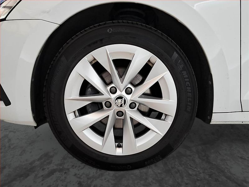 Škoda Octavia (2023) Style 2.0 TDI - fotka 15 z 19