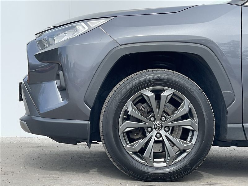 Toyota RAV4 2,5 Hybrid 4WD Comfort Style - fotka 19 z 22