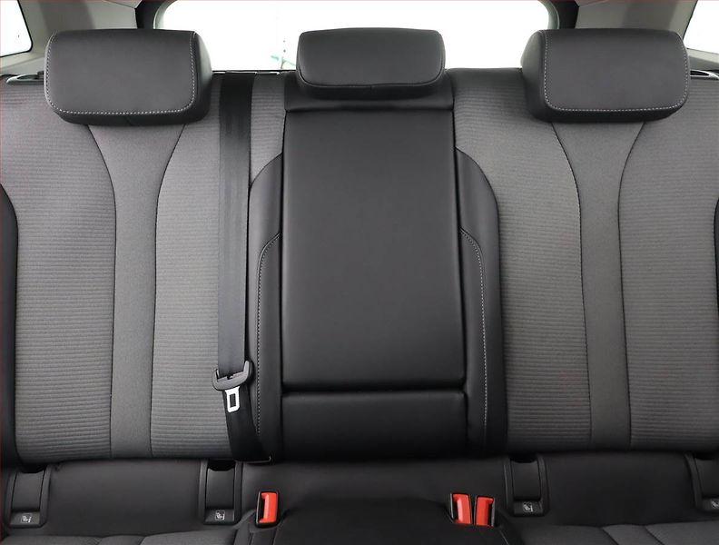 Škoda Enyaq (2021) 60 (62 kWh), SoH 91% - fotka 10 z 27