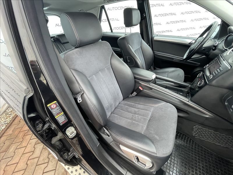 Mercedes-Benz Třídy M ML 350i, 4MATIC,200kW - fotka 22 z 24