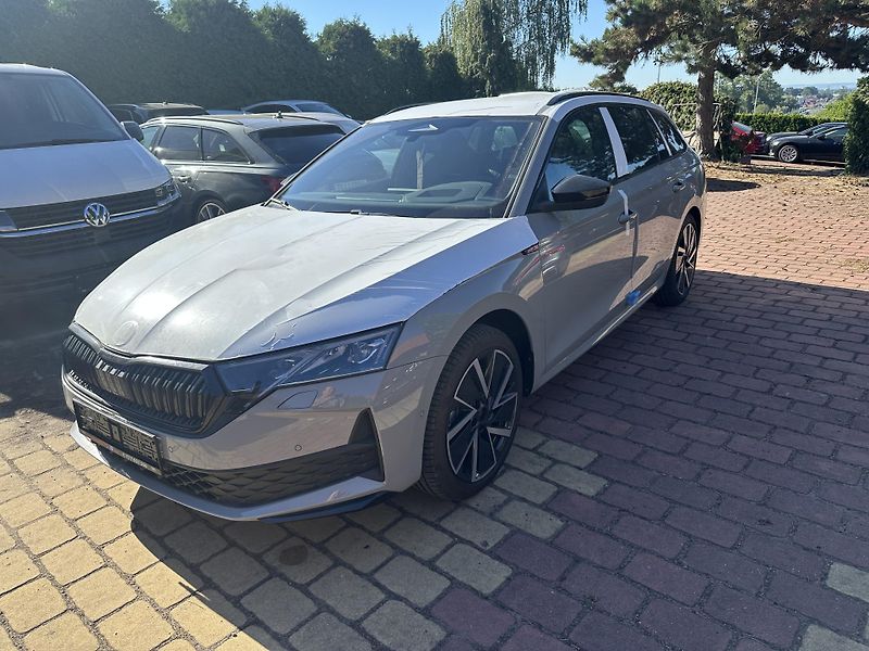 Škoda Octavia SPORTLINE, PANORAMA, HEAD-UP - fotka 3 z 19