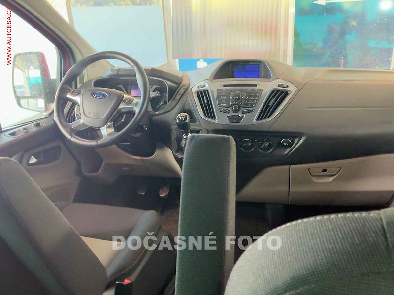 Ford Tourneo Custom (2013) 2.2TDCi 8míst, Limited, navi - fotka 4 z 6