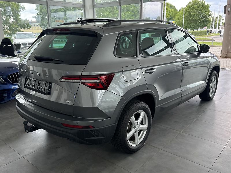 Škoda Karoq (2024) 2,0TDi DSG 4x4 TAŽNÉ LED NAVI - fotka 7 z 28
