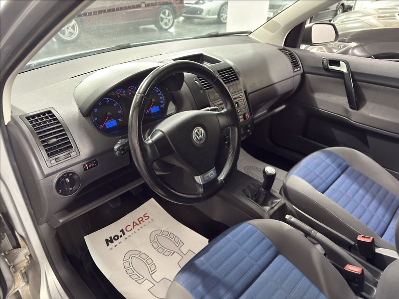 Volkswagen Polo 1,2   i TOUR ČIDLA ŠÍBR ALU ST - fotka 7 z 19