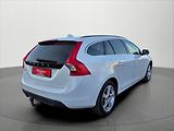 Volvo V60 2,0 120 KW D3 Automat tažné - náhled 8