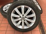 Volkswagen Touran 2.0 TDI  7DSG Highline - náhled 29