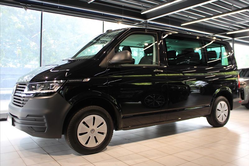 Volkswagen Caravelle T6.1 TDi 110kW 4MOTION ACC/Taž - fotka 3 z 22