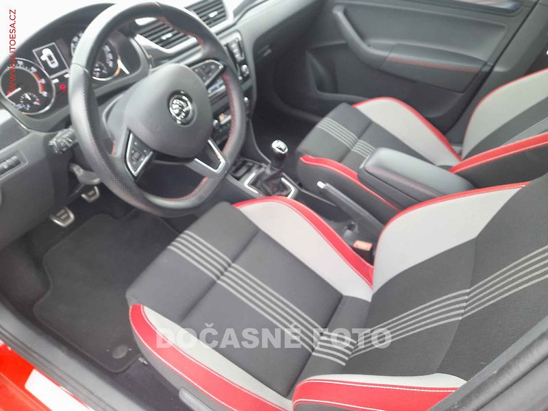 Škoda Rapid (2018) 1.0 TSi, 1.maj,ČR, Bixen - fotka 3 z 3
