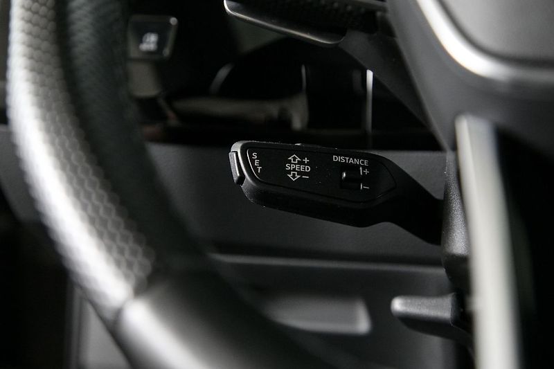 Audi e-tron 55 300kW SB BlackEdit ZÁRUKA - fotka 27 z 48