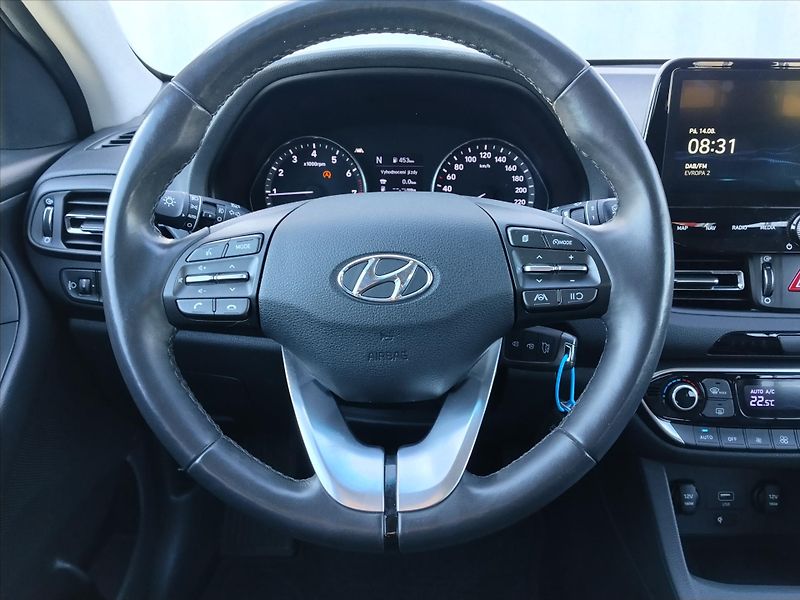 Hyundai i30 1,5   1,5 T-GDI mHEV Smart 117 - fotka 5 z 30