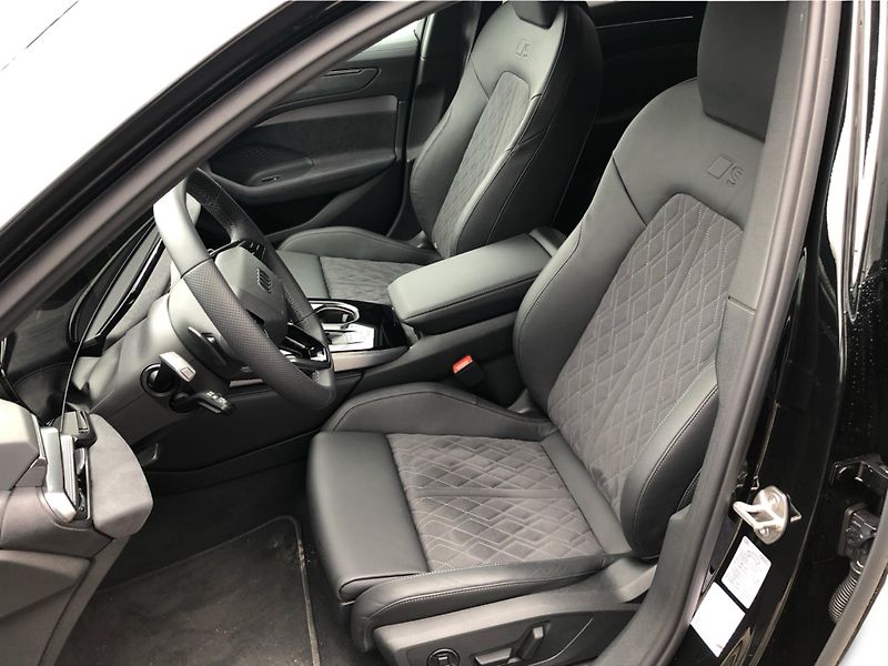 Audi A6 Avant TDI quattro 150kW - fotka 13 z 30