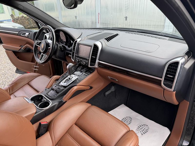 Porsche Cayenne 3.0TDI V6 265PS 4x4 GTS PAKET! - fotka 127 z 159