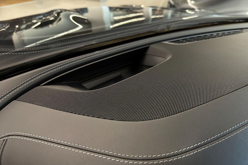 Mercedes-Benz Třídy E (2018) Mercedes-Benz E 53 AMG 4Matic+ - fotka 44 z 52