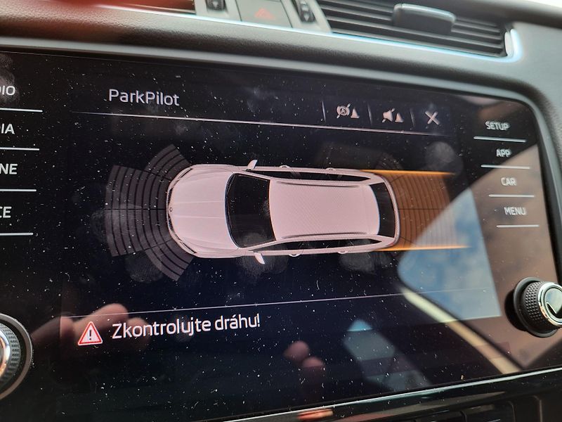 Škoda Octavia III FL combi 1.6 TDi STYLE+ - fotka 15 z 49