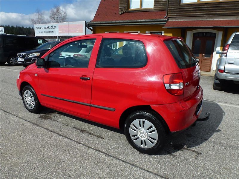 Volkswagen Fox 1,2 HTP 12V - fotka 11 z 41