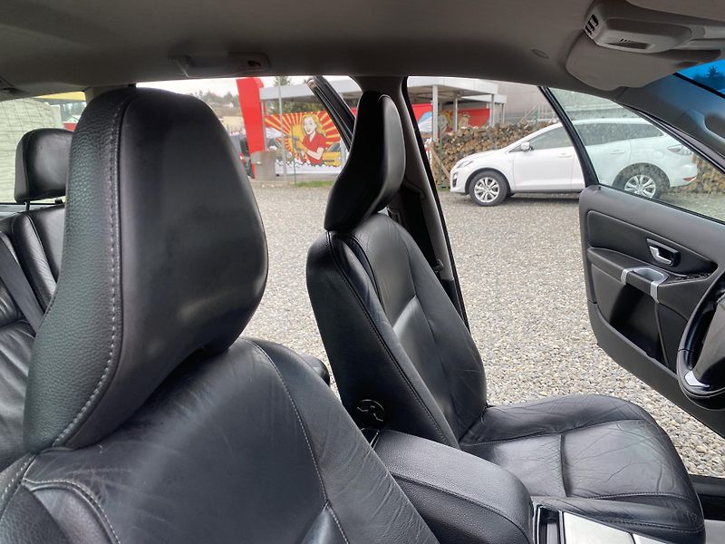 Volvo XC90 2.5TDi D5 200PS 7M 196000KM 1A - fotka 134 z 161