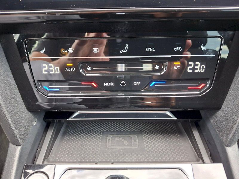Volkswagen Arteon (2022) Elegance DSG 2,0TSi 140kW - fotka 25 z 35