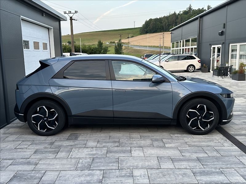 Hyundai Ioniq 5 0,0 170PS  Smart Range A/T - fotka 6 z 58