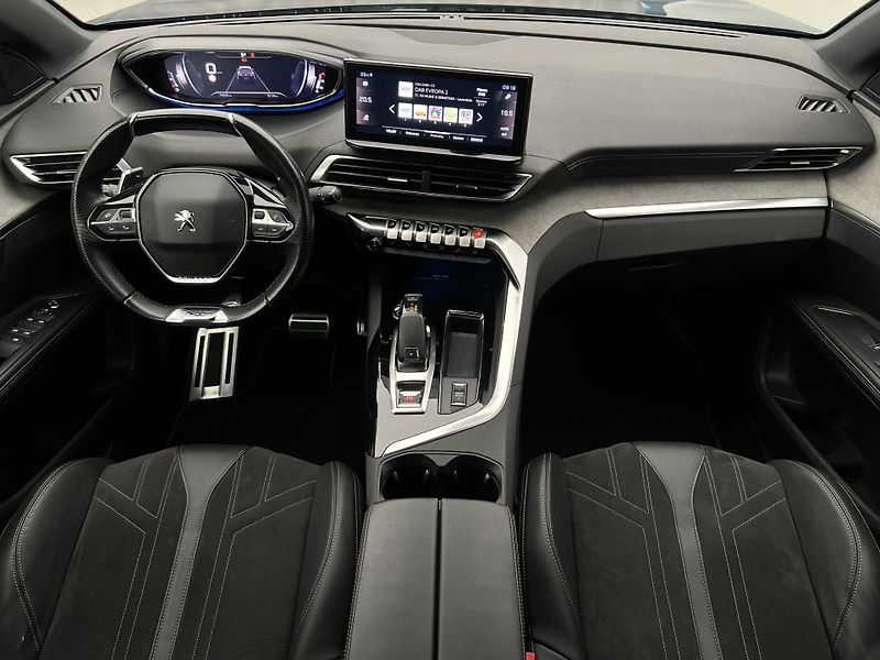 Peugeot 5008 GT 1.6 PURETECH AUT 7 MÍST - fotka 2 z 47