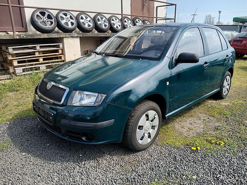 Škoda Fabia 1.2 HTP Classic COOL - fotka 1 z 26