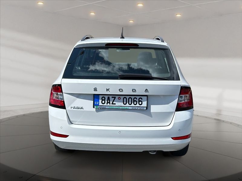 Škoda Fabia 1,0 TSI 70 Ambition - fotka 5 z 11