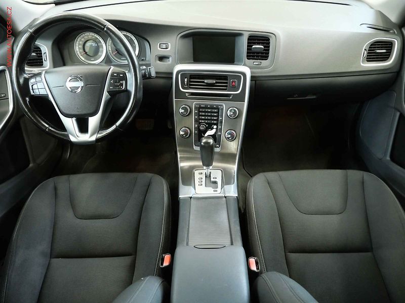 Volvo S60 (2011) 2.0d, servis.kniha, AT - fotka 8 z 21