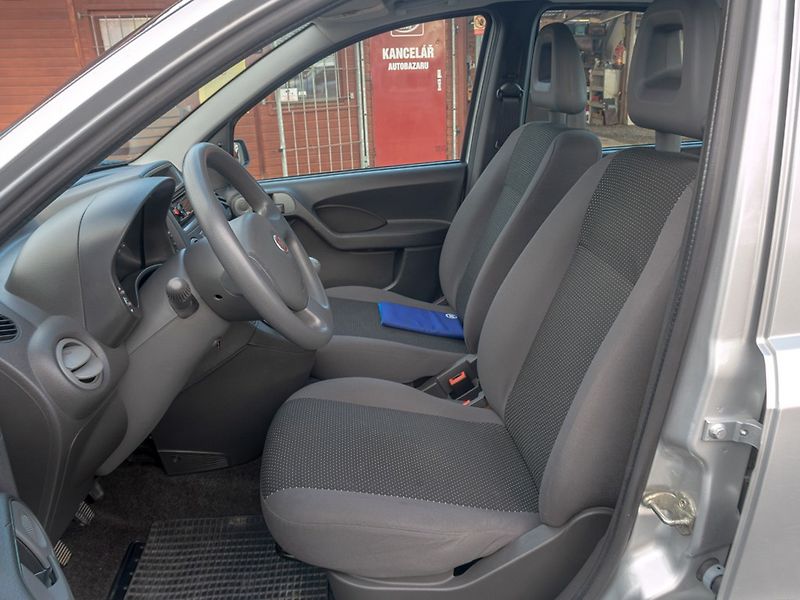 Fiat Panda (2008) 1.1i – SERVO / KLIMA - fotka 12 z 39