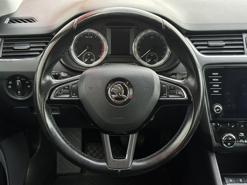 Škoda Octavia Combi 1.0TSi DSG Smartlink 2Z. - fotka 18 z 38