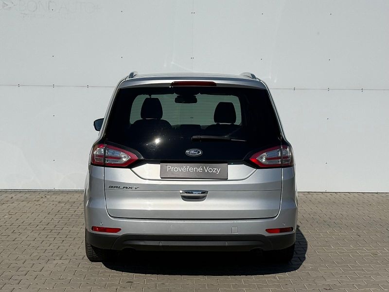 Ford Galaxy 2,0 TDCi 110kW Titanium AT - fotka 9 z 29