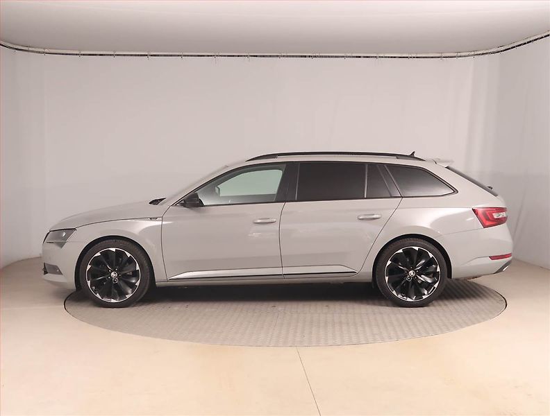 Škoda Superb (2019) Sportline 2.0 TDI, 4X4 - fotka 3 z 19