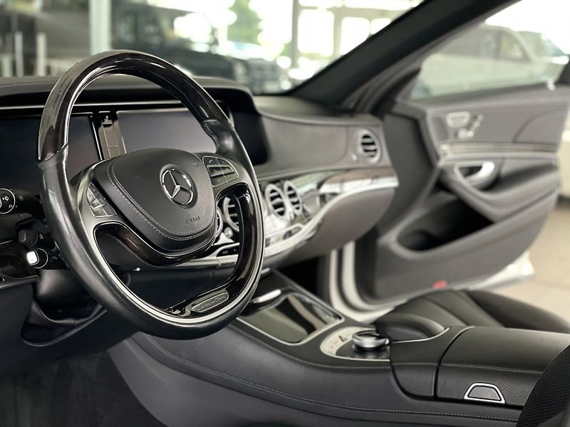 Mercedes-Benz Třídy S 350d 4MATIC*Panorama*Masáž*AMG - fotka 9 z 36
