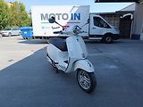 Vespa Primavera 125 3V ABS (2026) Bianco Innocente FL26 (příslu - náhled 1