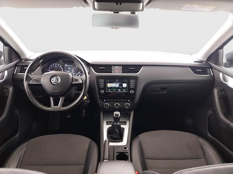 Škoda Octavia (2015) Elegance 1.6 TDI, Serv.kniha - fotka 8 z 22